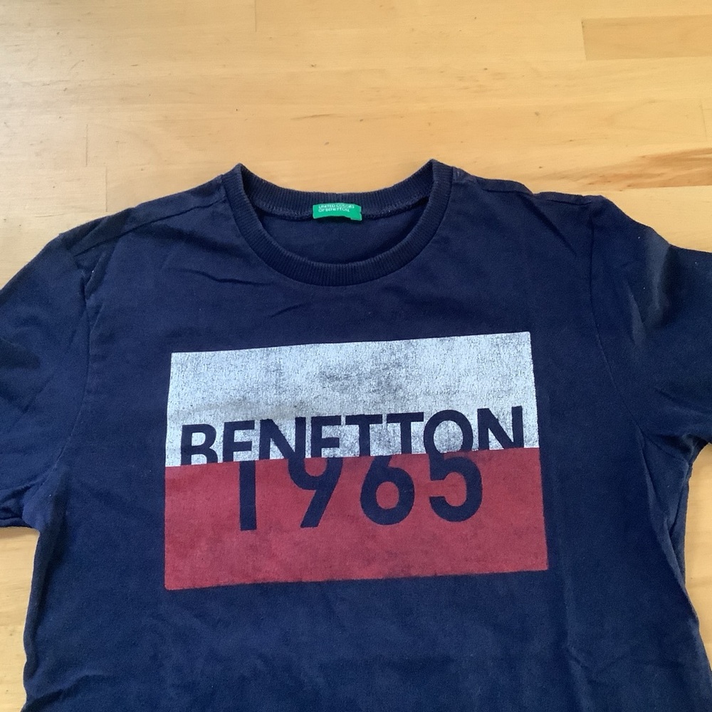 Benetton Navy Long Sleeve Graphic Tee boys girls 10 years EUC